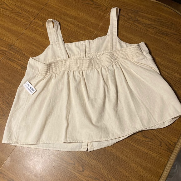 Old Navy Women’s Top - Picture 6 of 6